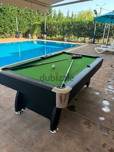 Pool table 7 ft 2