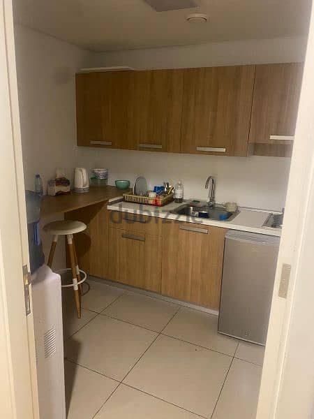 office for rent in achrafieh 25k/yea. مكتب للايجار في الأشرفية 3