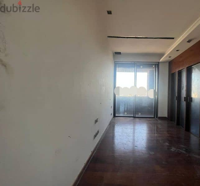 Sea View l 650 SQM Triplex with Terrace and Pool in Saifi . 5