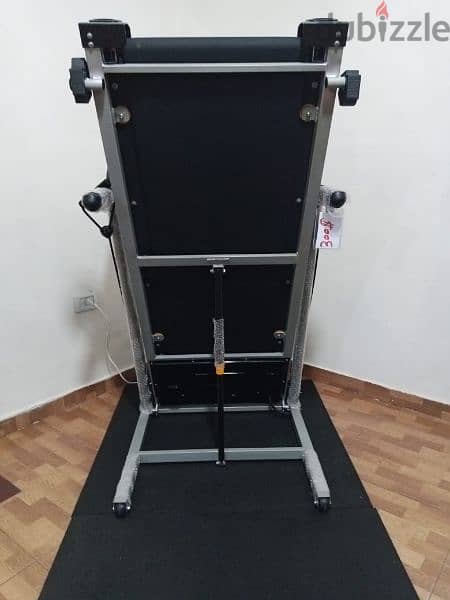 treadmill fitness factory   2hp motor power 3