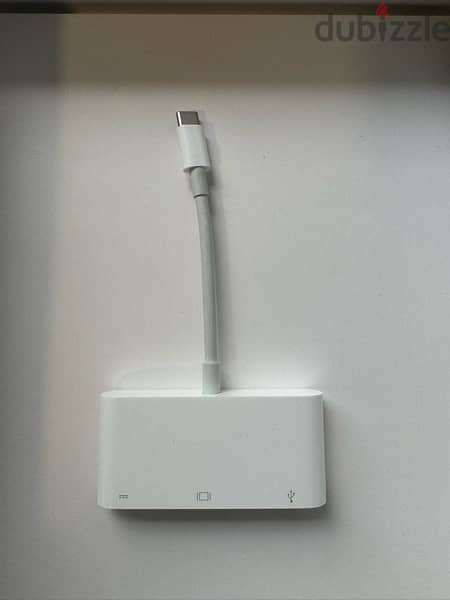 Apple USB-C to USB-C/VGA/USB-A Adapter | MJ1L2 (half price) 0