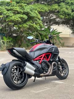 Ducati Diavel Carbon