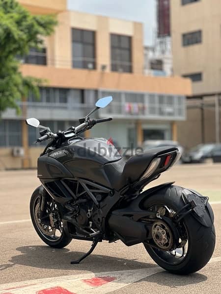 Ducati Diavel Carbon 3