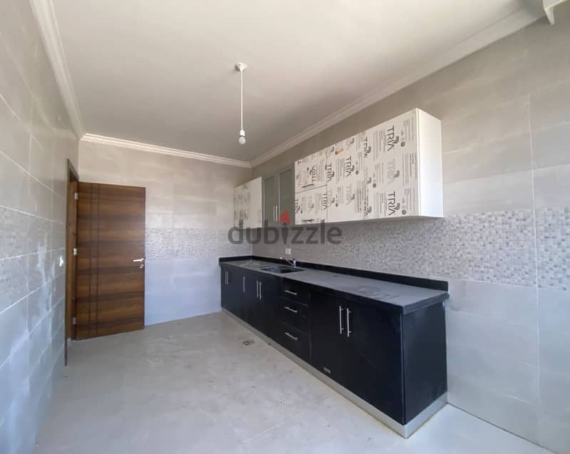 Burj Abi Haidar | 3 Bedrooms | New Building | Title Deed | Open View 4