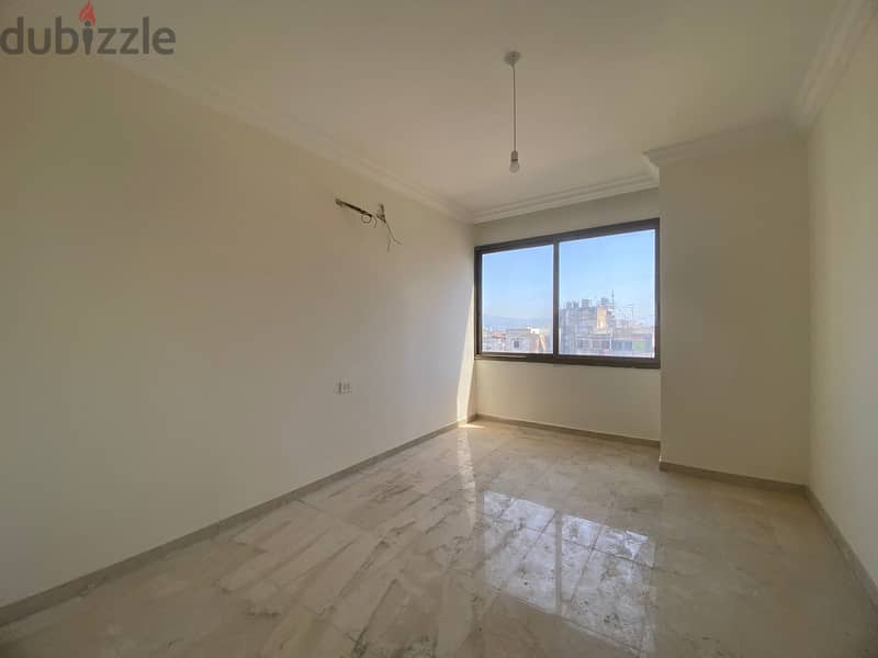 Burj Abi Haidar | 3 Bedrooms | New Building | Title Deed | Open View 7