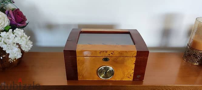 Vintage Cigar Humidor