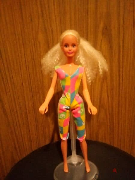 CLIMBING SINDY Vintage As New doll 1994 from HASBRO=18$ 0