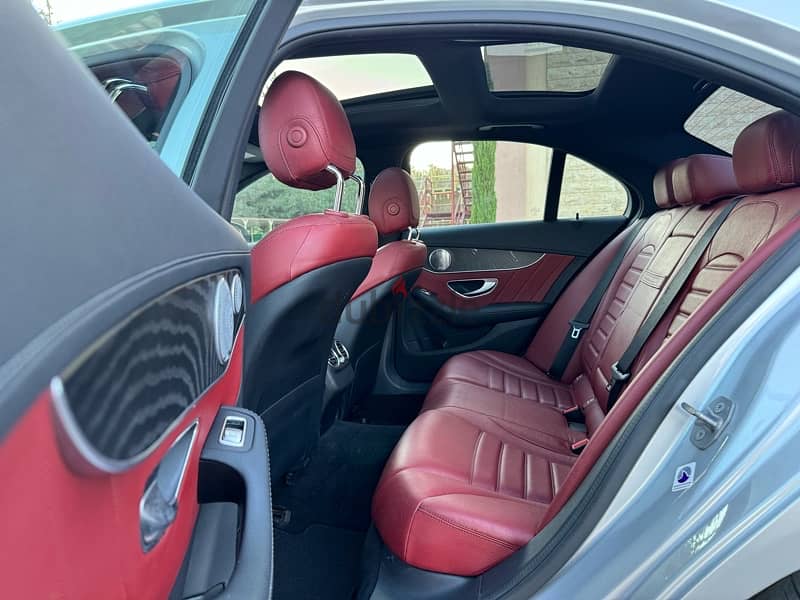 Mercedes-Benz C-Class RED INTERIOR 3