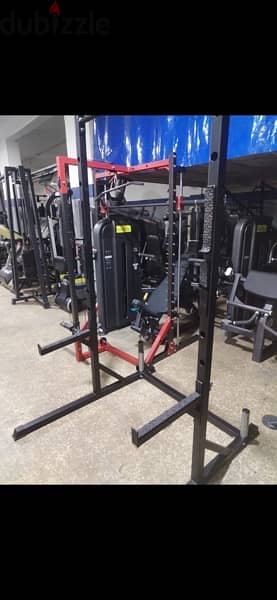 Squat rack like new heavy duty 2