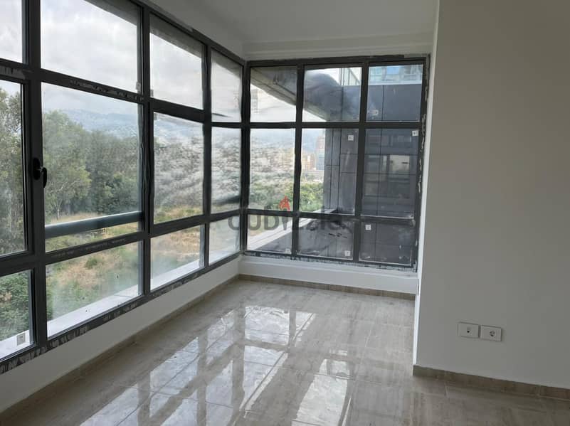 Jisr el wate brand new office in a prestigious building Ref#4413 1