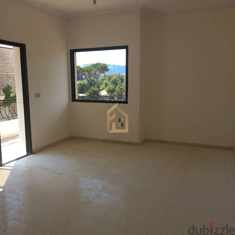 Apartment for sale in Khraybe Baabda IZ16 1