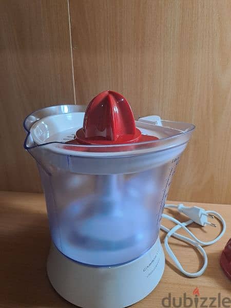 Campomatic citrus juicer 25 watts, 1.2 litres NEW 8