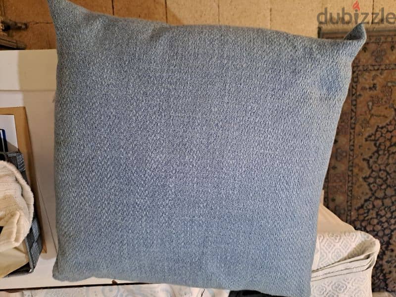 5 Cotton pillows ، excellent condition, all 10$ negotiable 3