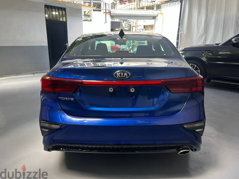 Kia Forte 2019 5