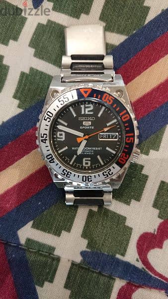 seiko sport 5 in a very good condition 4