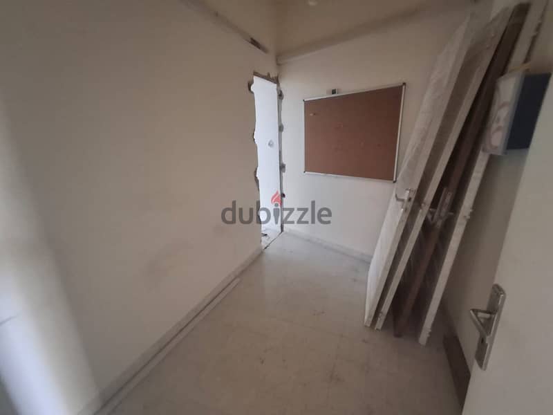 L15584- 260 SQM Office for Rent In Achrafieh 1