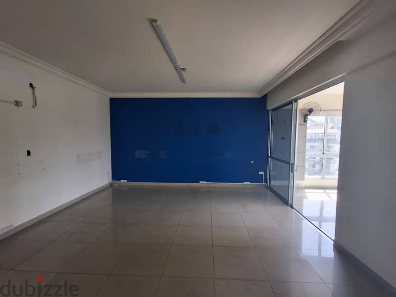 L15584- 260 SQM Office for Rent In Achrafieh 8