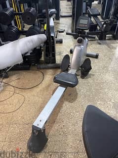 Rowing machine body system like new