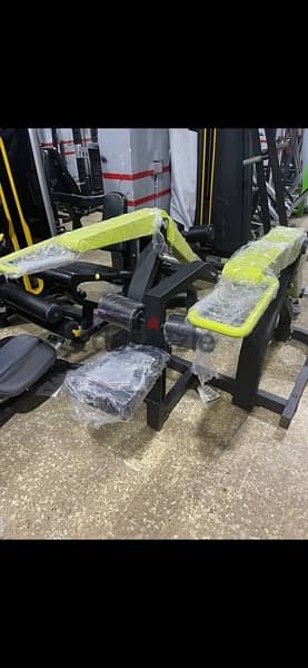 Deeps and triceps humer machine new 2