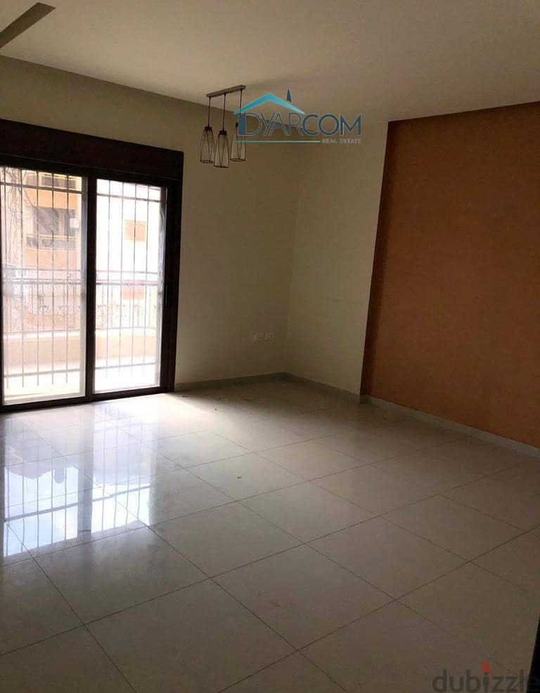 DY1827 - Fanar Sapcious Apartment For Rent! 8