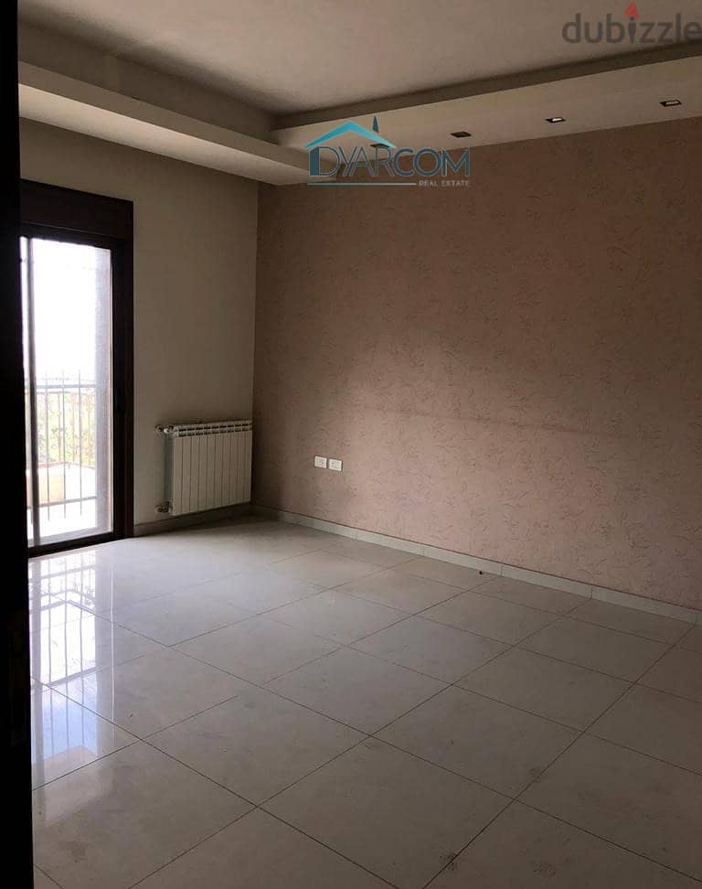 DY1827 - Fanar Sapcious Apartment For Rent! 9