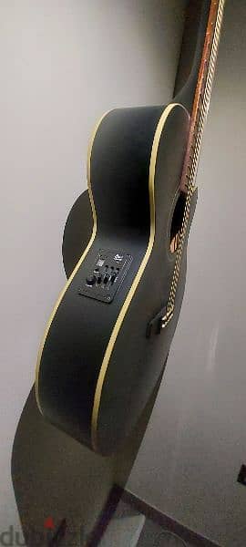 Cort semi-acoustic Guitar like New 2