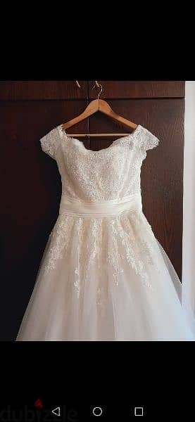 Elegant wedding dress 0