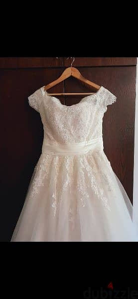 Elegant wedding dress 1