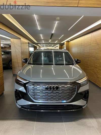 2024 Audi Q4 50 e-tron QUATTRO