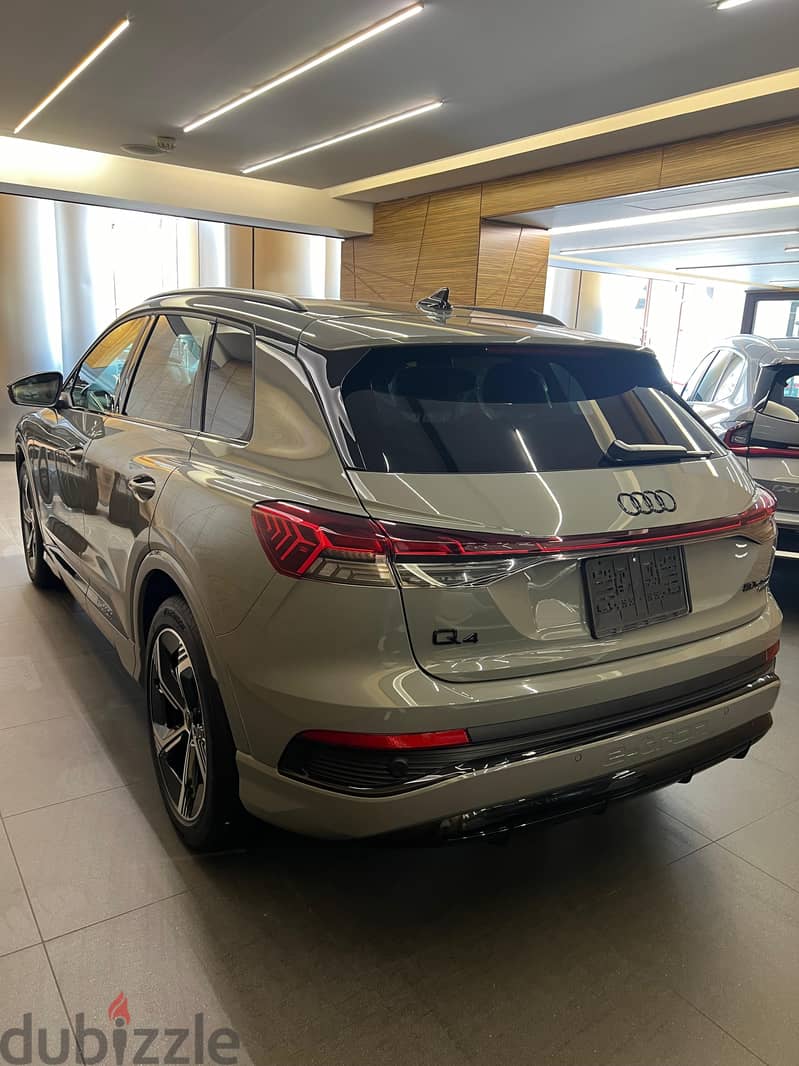 Audi e-tron 2022 4