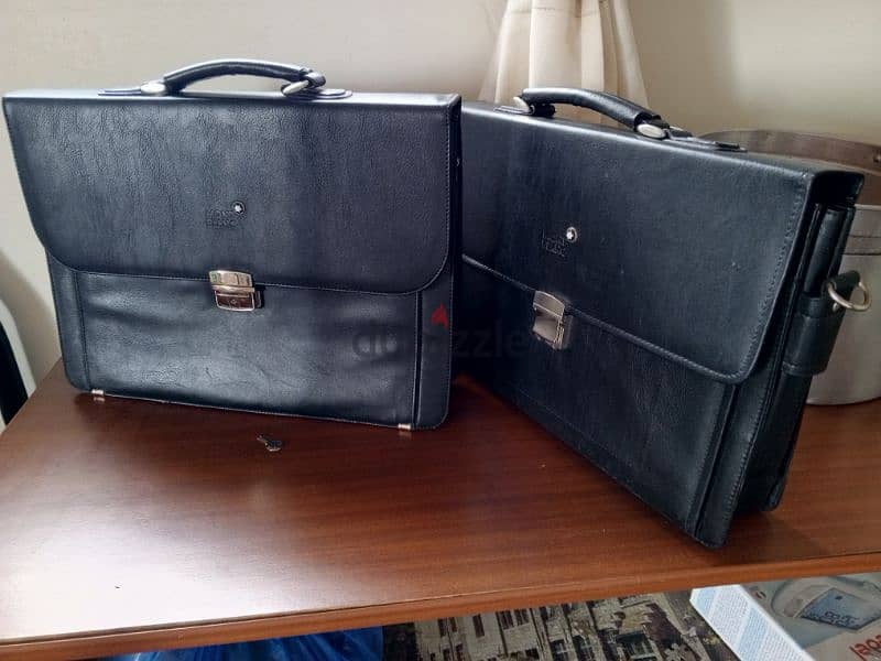 2 Mont Blanc suitcases 0