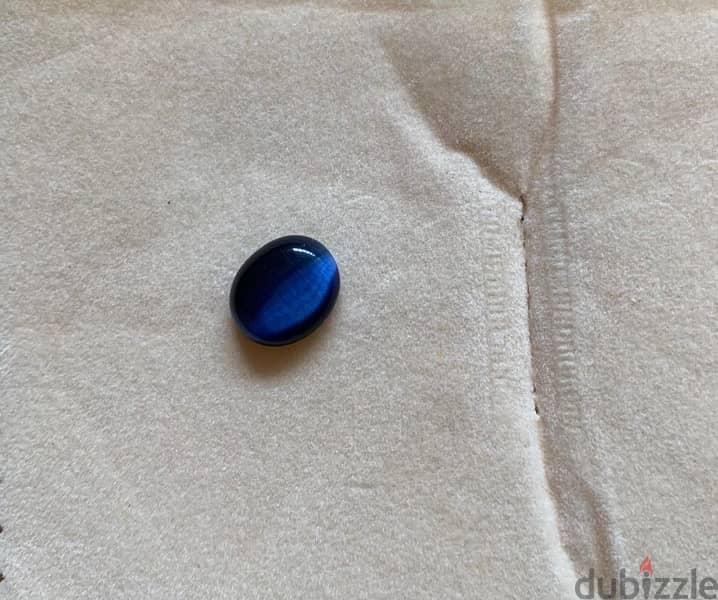 ROYAL BLUE NATURAL CAT’S EYE STONE 3