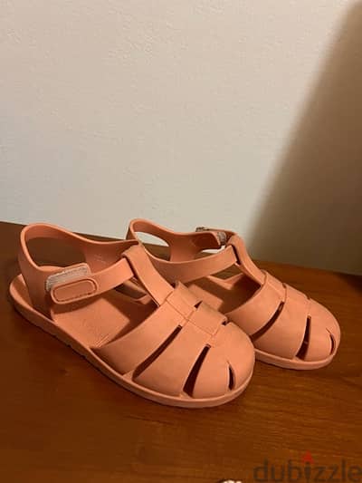 Zara Rubber Sandals