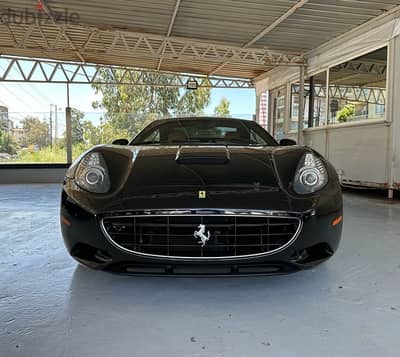 Ferrari California 2010 ( 12,000 KM )