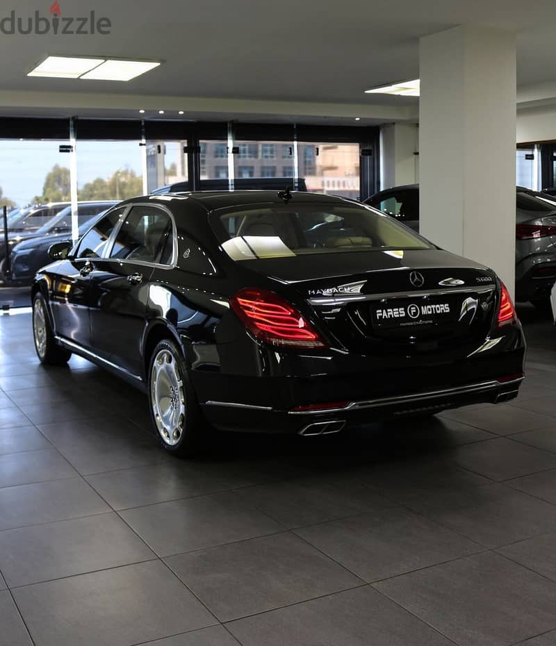 Mercedes-Benz S600 Maybach 4