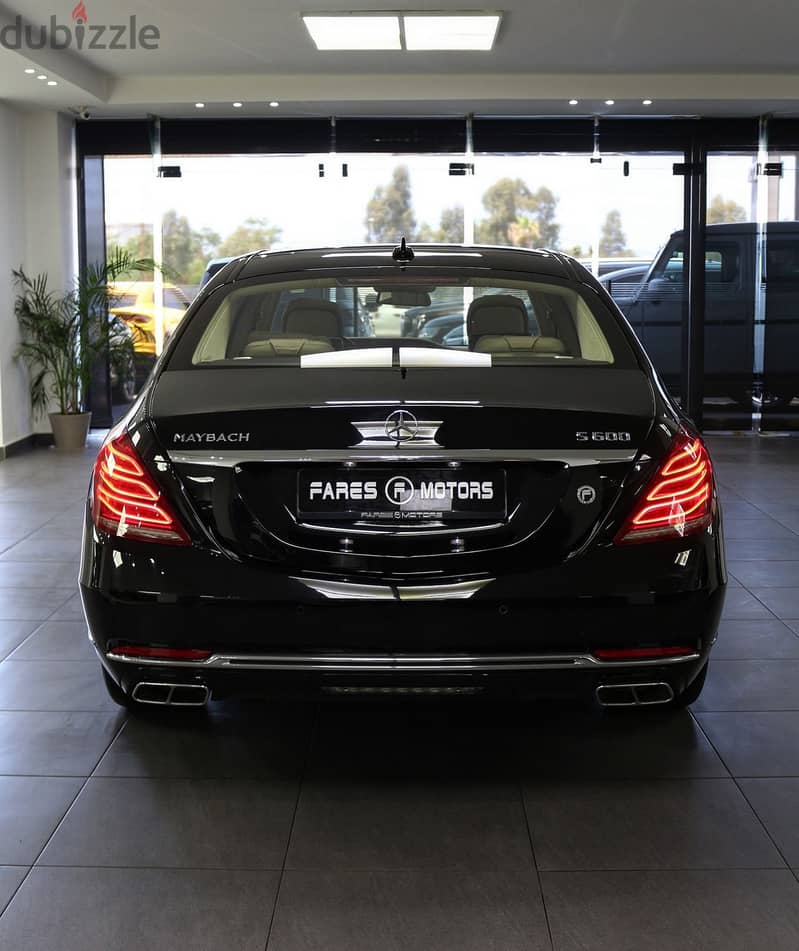 Mercedes-Benz S600 Maybach 5