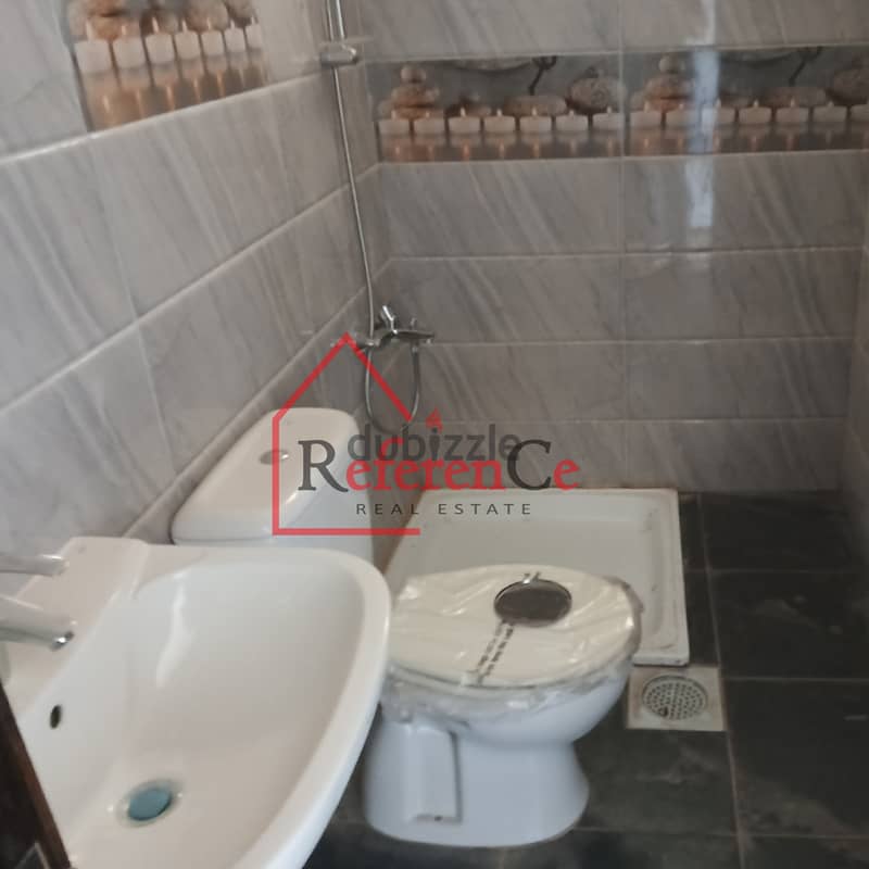 Prime location in Sin El Fil موقع متميز في سن الفيل 4