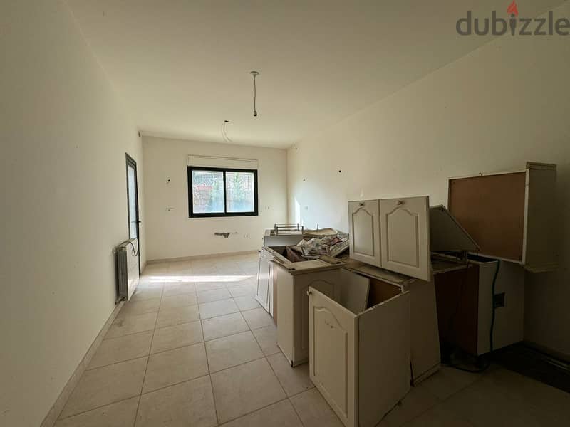 L15611-Spacious Apartment With Terrace for Rent in Broumana 4