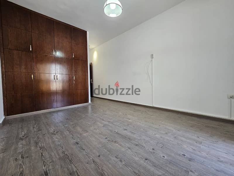 RA24-3514 Spacious Apartment 220m² for rent in Ain Mrayseh 3