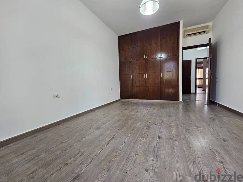 RA24-3514 Spacious Apartment 220m² for rent in Ain Mrayseh 6