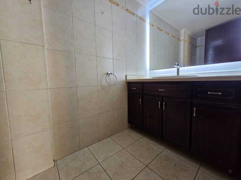 RA24-3514 Spacious Apartment 220m² for rent in Ain Mrayseh 8