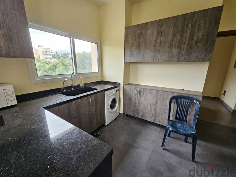 RWB323MT - Apartment for rent in Jbeil Fully furnished 5