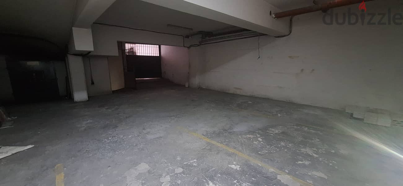 150m² Warehouse for Rent in Achrafieh 0