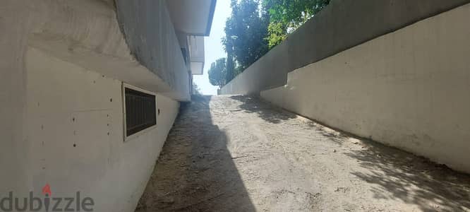 Warehouse for sale in Hadath مستودع للبيع في الحدث