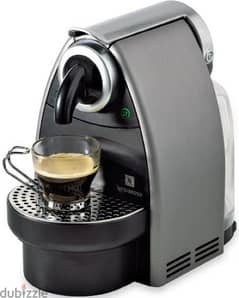 NESPRESSO ESSENZA MACHINE