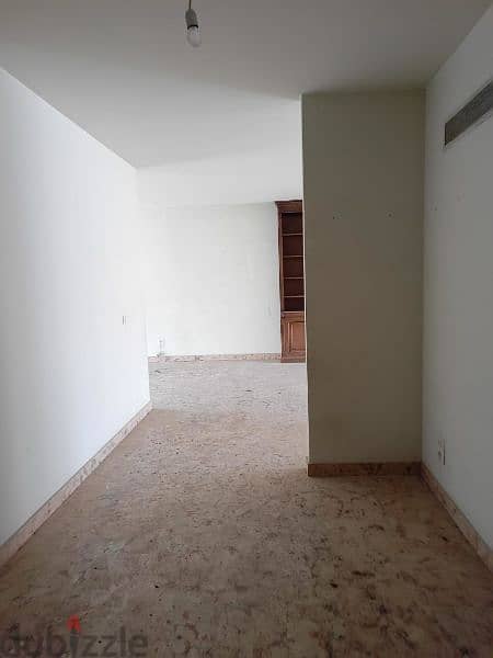 Spacious I 250 SQM Apartment in Bliss street , Hamra . 7