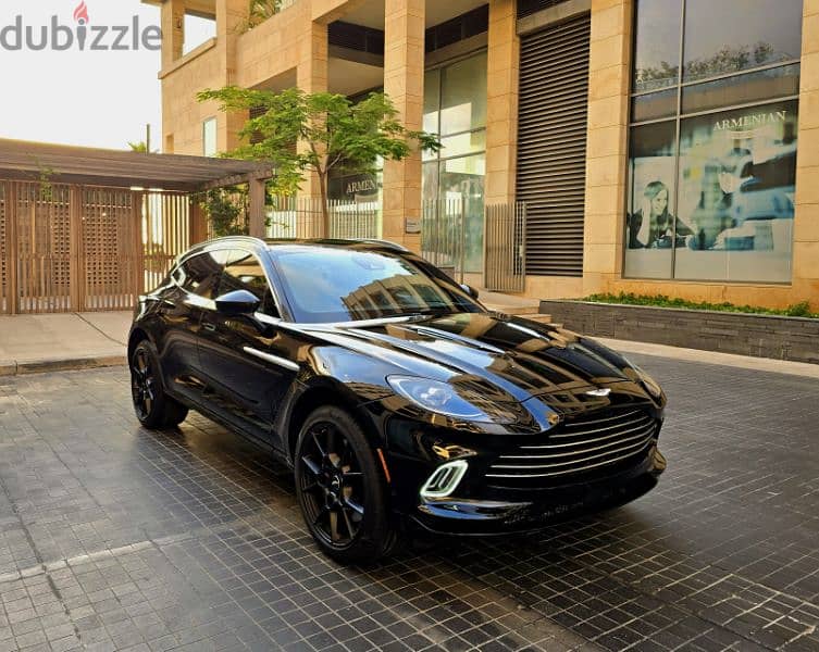 Aston Martin DBX 2021 Brand New 4000 miles only !!!! 1