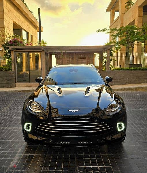 Aston Martin DBX 2021 Brand New 4000 miles only !!!! 2