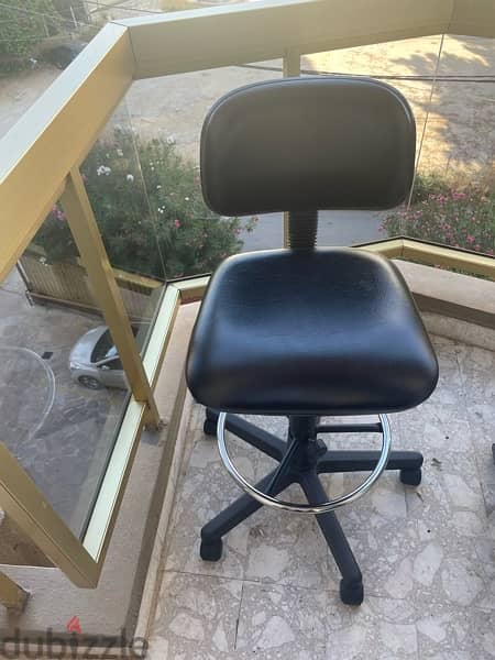 ergonomic office chair 1