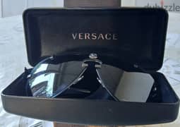 VERSACE